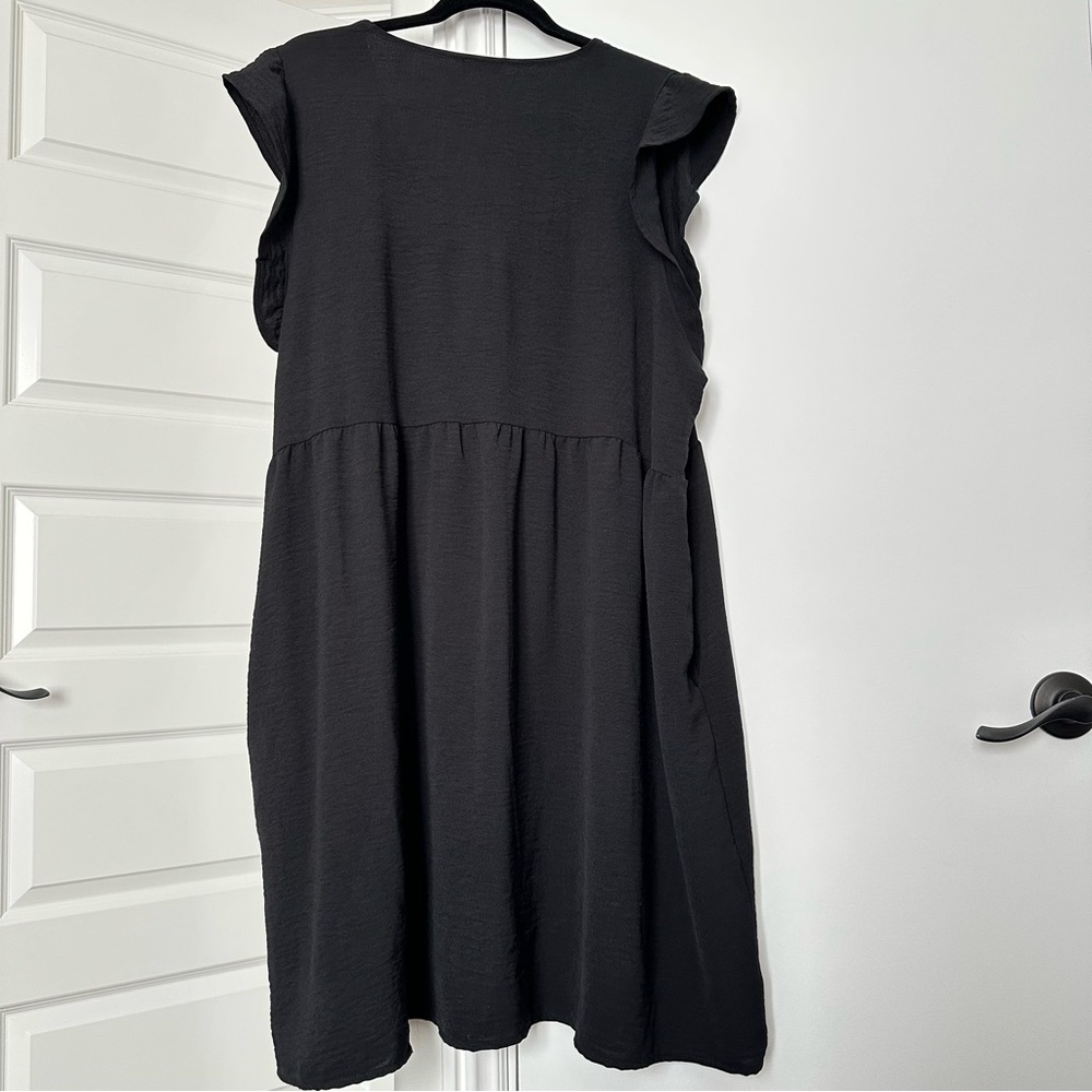 Chic Black Mini Dress - Picture 6 of 7